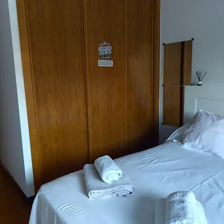 Duplex En Naron. 4 Hab. 3 Banos Lägenhet