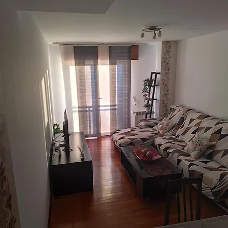 Duplex En Naron. 4 Hab. 3 Banos Lägenhet *