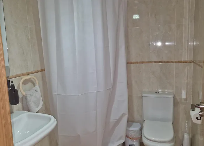 Duplex En Naron. 4 Hab. 3 Banos Lägenhet *